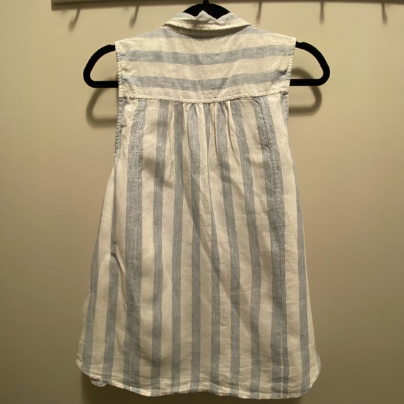 Maeve Linen Sleeveless Button Down - Picture 2 of 3